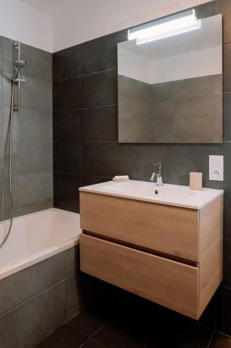 Apartament Superbe T2 Neuf Bonifacio Avec Parking Gratuit Zewnętrze zdjęcie